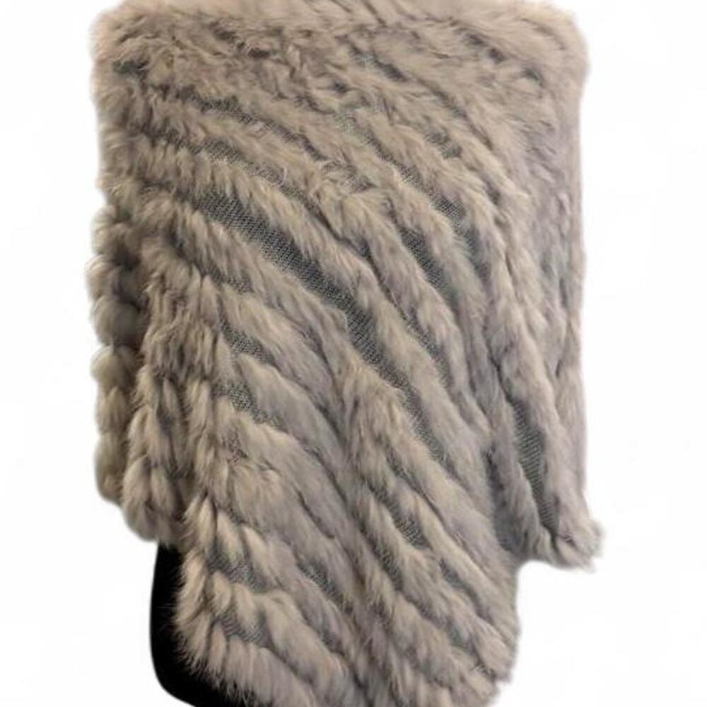 Y2K Adrienne Landau Gray Faux Fur Poncho – Quiet Luxury OS